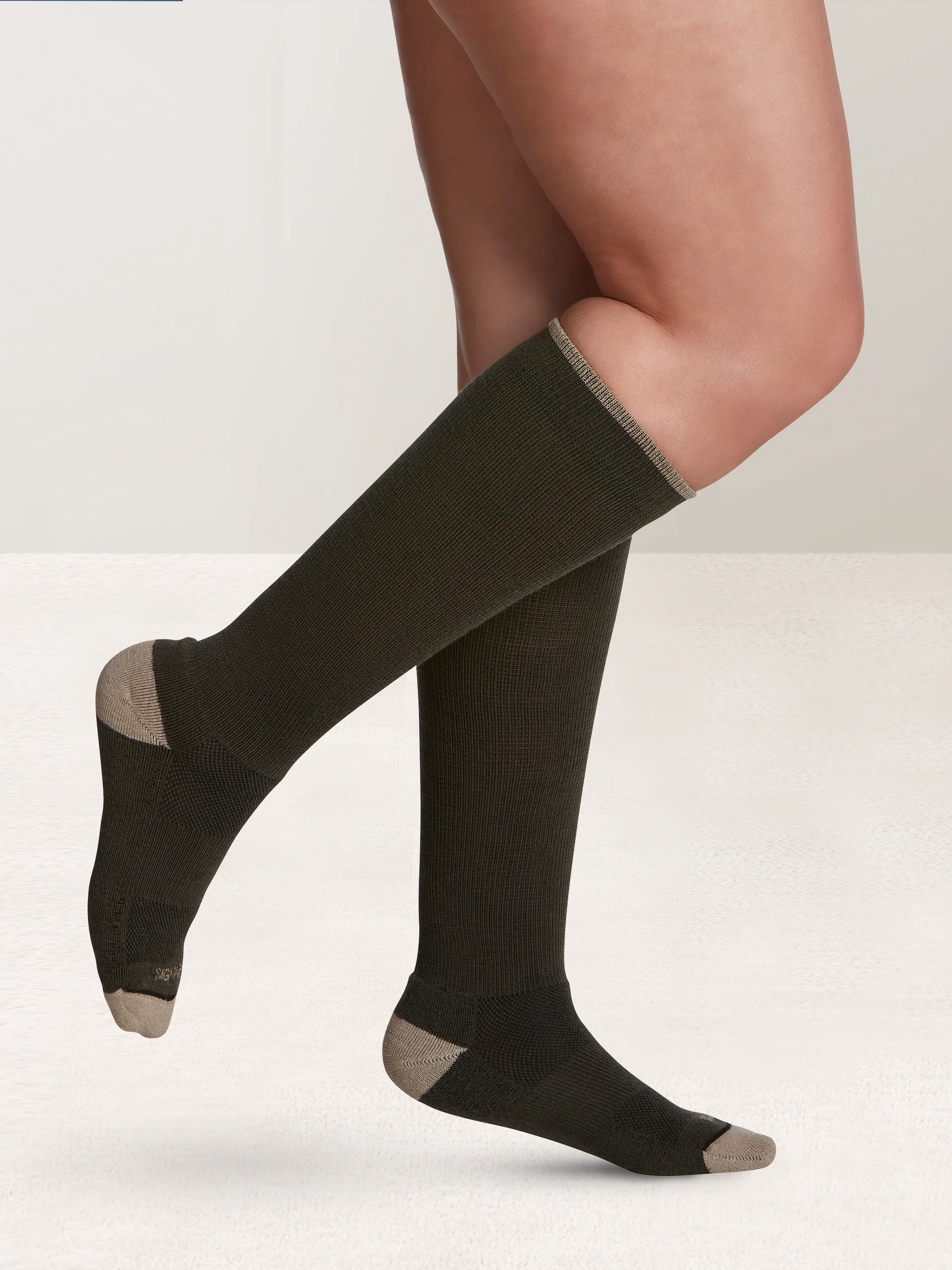 Women's Motion Thermoregulating Wool Calf - Image 3