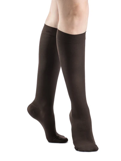 Women's Style Soft Opaque Calf 20-30mmHg - Image 7